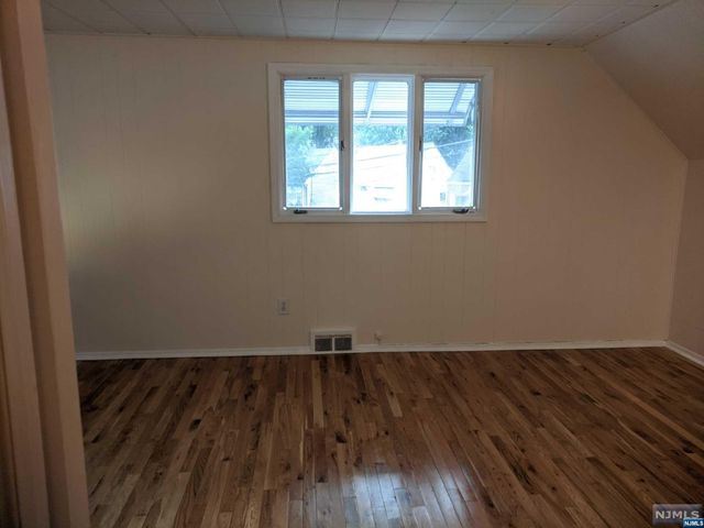 150 Englewood Avenue, Teaneck, NJ 07666