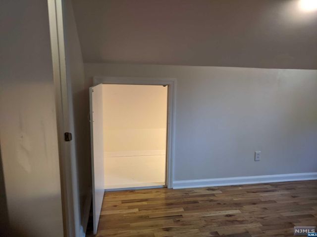 150 Englewood Avenue, Teaneck, NJ 07666