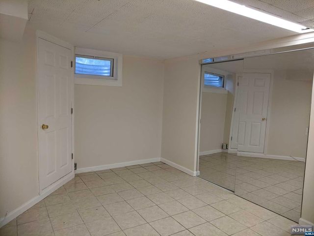 150 Englewood Avenue, Teaneck, NJ 07666