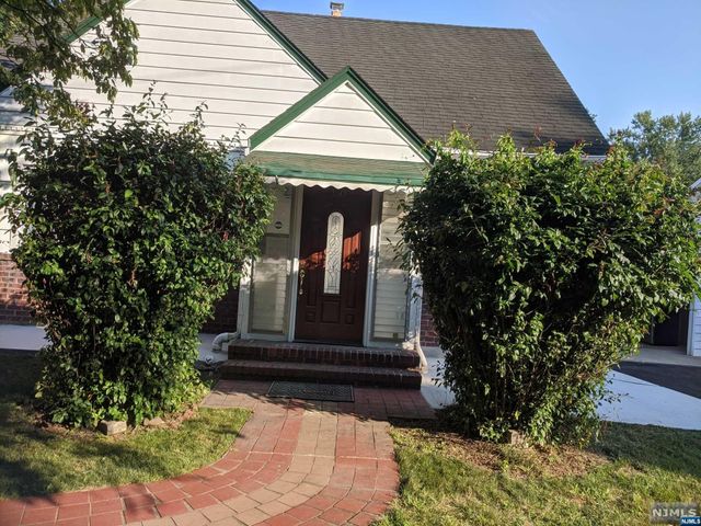 150 Englewood Avenue, Teaneck, NJ 07666
