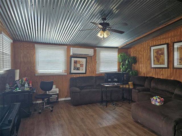 704 Camino Del Rosas, Woodway, TX 76712