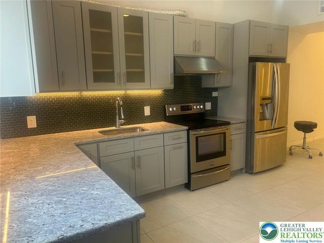 134 South 3rd Street Apt B, Coplay Boro, PA 18037