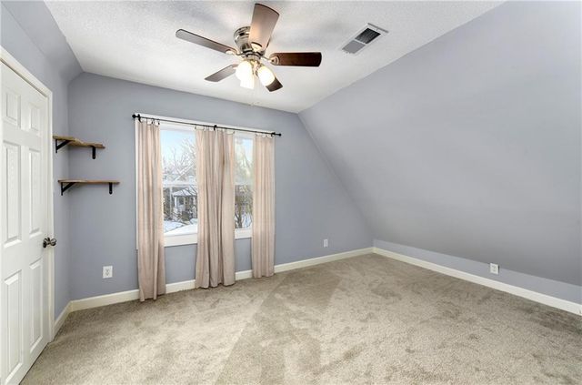 944 Sandusky Avenue, Kansas City, KS 66101