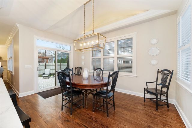 602 S Sunnyside Avenue, Elmhurst, IL 60126