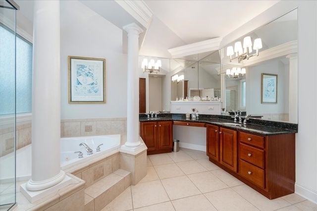 602 S Sunnyside Avenue, Elmhurst, IL 60126