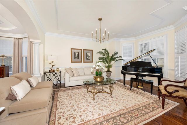 602 S Sunnyside Avenue, Elmhurst, IL 60126