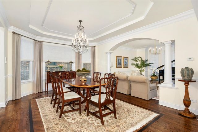 602 S Sunnyside Avenue, Elmhurst, IL 60126