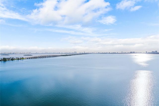 2900 NE 7th Ave 1402, Miami, FL 33137