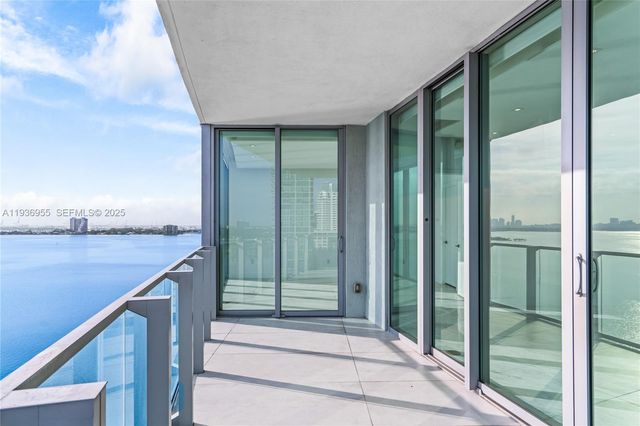 2900 NE 7th Ave 1402, Miami, FL 33137