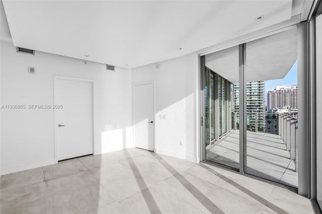 2900 NE 7th Ave 1402, Miami, FL 33137