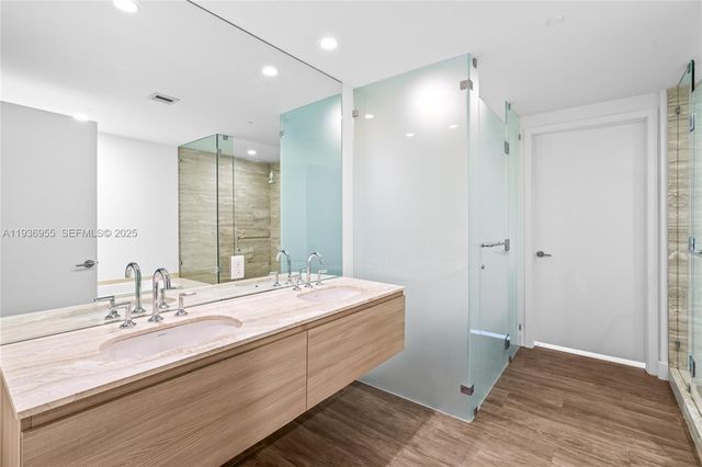 2900 NE 7th Ave 1402, Miami, FL 33137