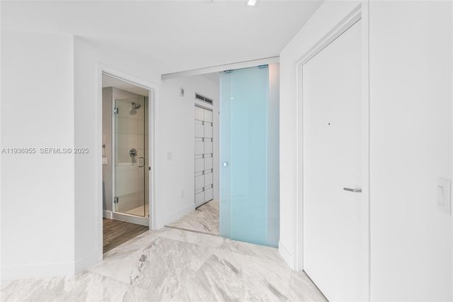 2900 NE 7th Ave 1402, Miami, FL 33137