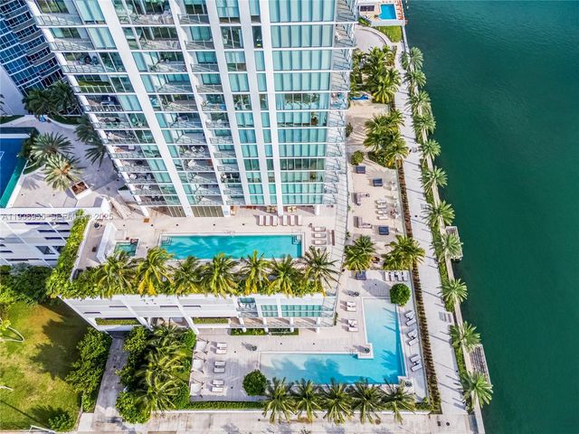 2900 NE 7th Ave 1402, Miami, FL 33137