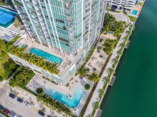 2900 NE 7th Ave 1402, Miami, FL 33137