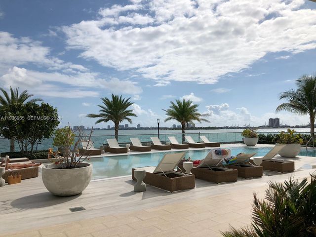 2900 NE 7th Ave 1402, Miami, FL 33137