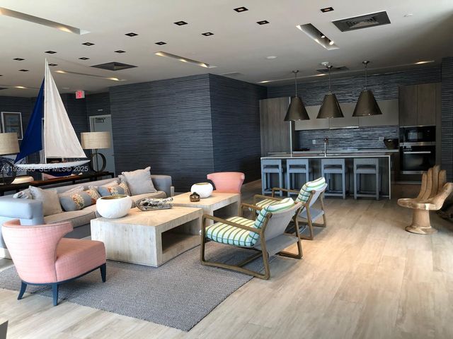 2900 NE 7th Ave 1402, Miami, FL 33137