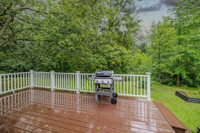 8059 Spruce Hill Drive, Clay, NY 13041