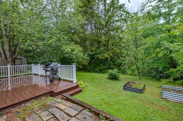 8059 Spruce Hill Drive, Clay, NY 13041