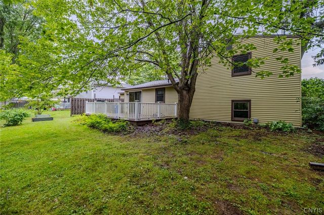 8059 Spruce Hill Drive, Clay, NY 13041