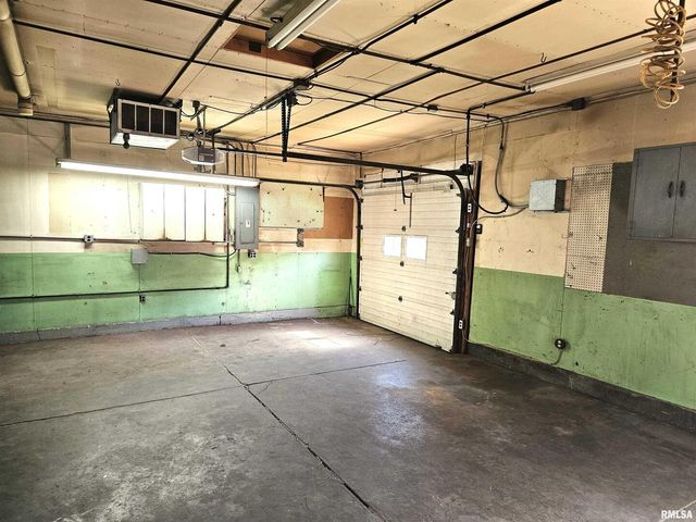 513-515 & 517 S 12TH Street, Quincy, IL 62301