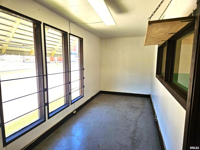 513-515 & 517 S 12TH Street, Quincy, IL 62301