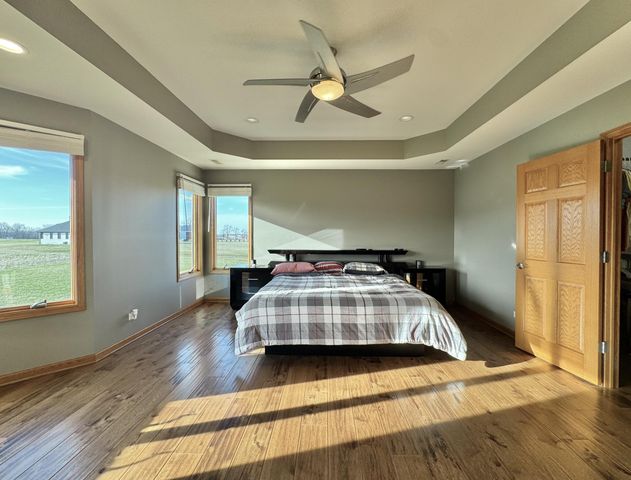 17826 S County Line Road, Hebron, IN 46341