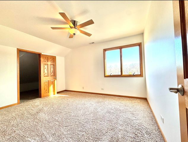 17826 S County Line Road, Hebron, IN 46341