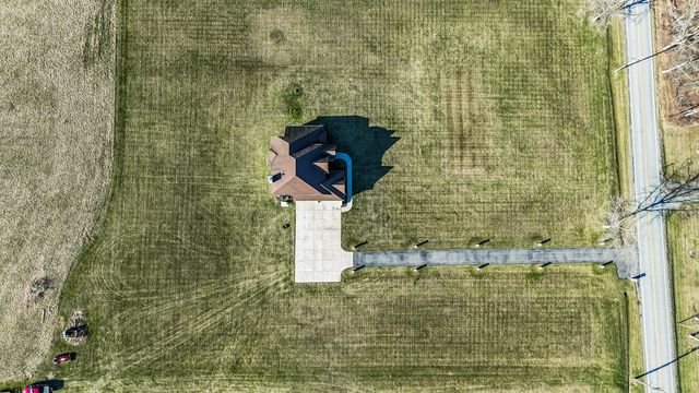 17826 S County Line Road, Hebron, IN 46341