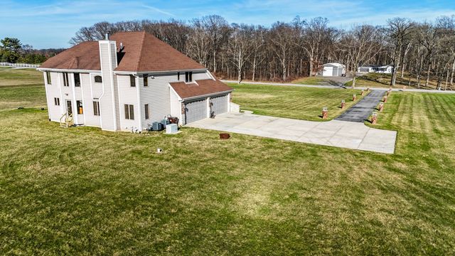 17826 S County Line Road, Hebron, IN 46341