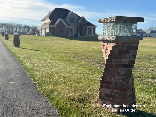17826 S County Line Road, Hebron, IN 46341