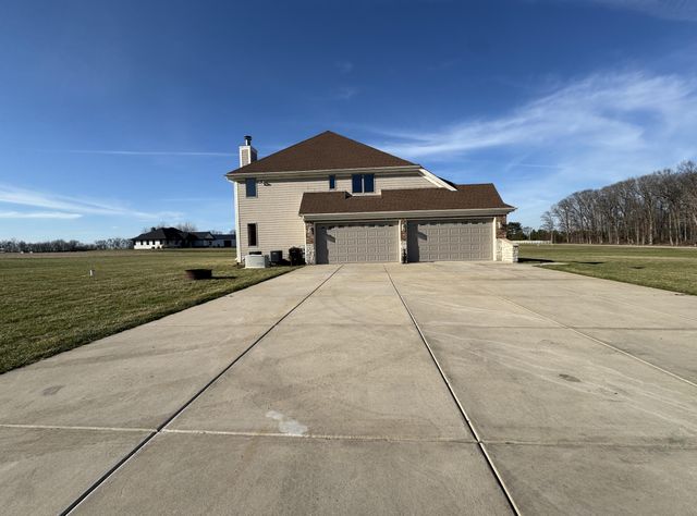 17826 S County Line Road, Hebron, IN 46341