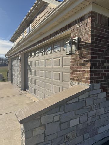 17826 S County Line Road, Hebron, IN 46341