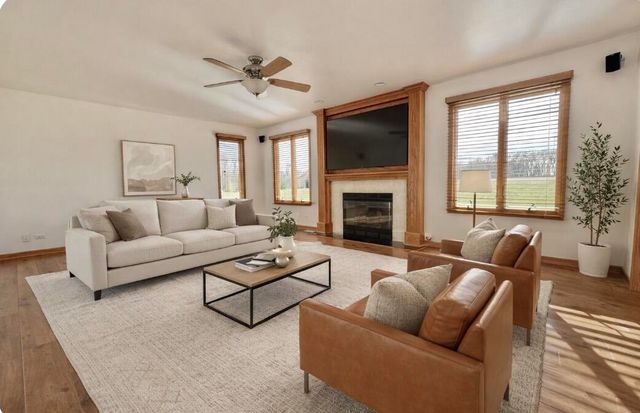 17826 S County Line Road, Hebron, IN 46341