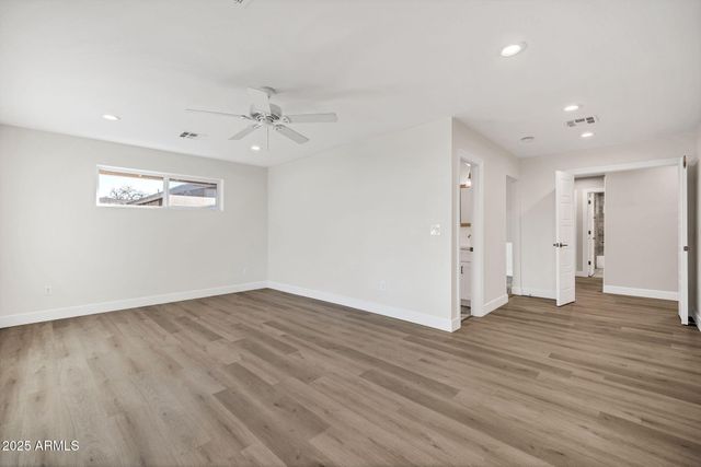 641 W LINGER Lane, Phoenix, AZ 85021