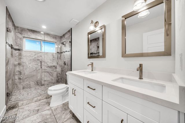 641 W LINGER Lane, Phoenix, AZ 85021