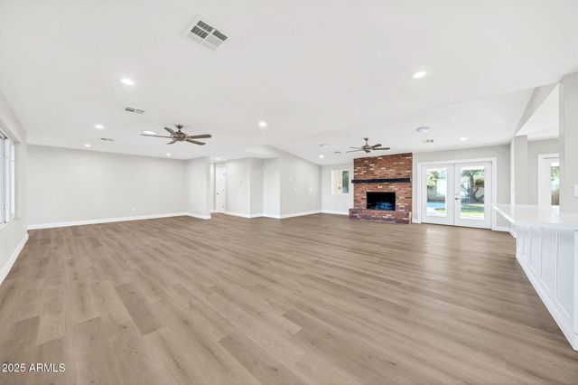 641 W LINGER Lane, Phoenix, AZ 85021