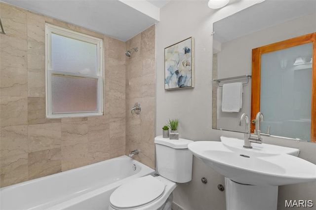 6959 Dartmouth Avenue, St Louis, MO 63130