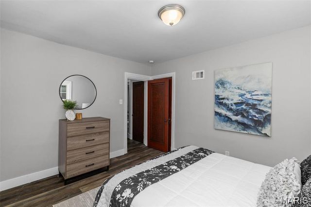 6959 Dartmouth Avenue, St Louis, MO 63130