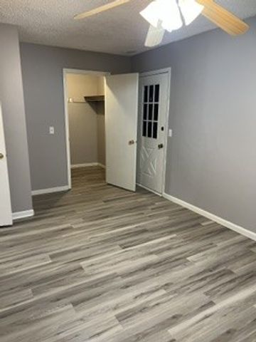804 Apple Dr, Nashville, TN 37211