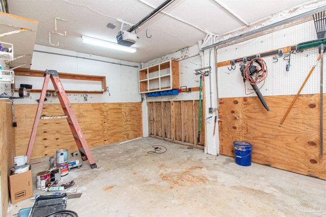 1440 Homeport Dr, Navarre Beach, FL 32566