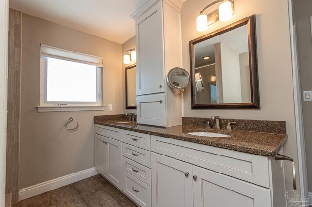 1440 Homeport Dr, Navarre Beach, FL 32566