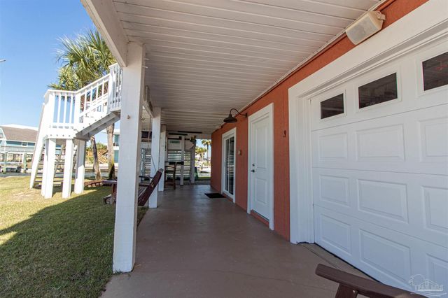 1440 Homeport Dr, Navarre Beach, FL 32566