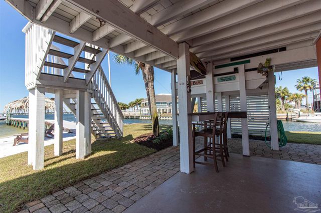 1440 Homeport Dr, Navarre Beach, FL 32566