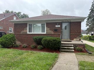 19645 Woodmont Street, Harper Woods, MI 48225