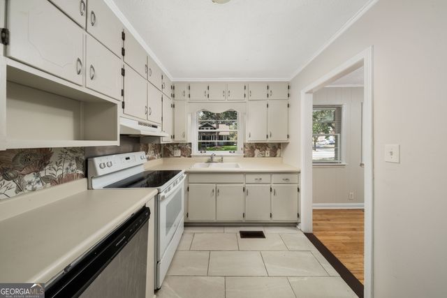 210 Oakhaven Avenue, Macon, GA 31204