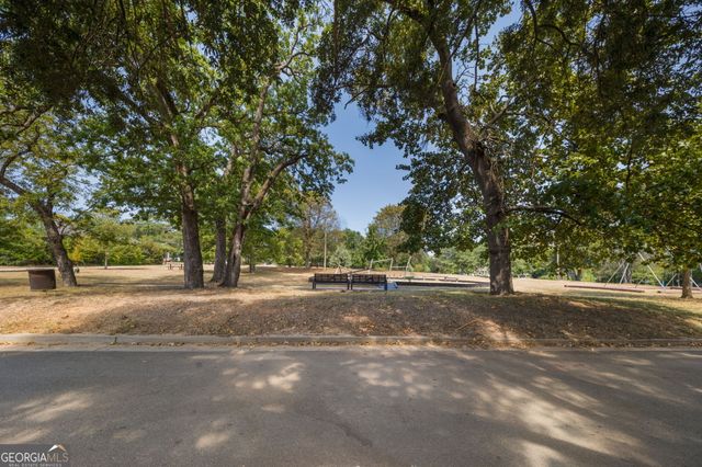 210 Oakhaven Avenue, Macon, GA 31204