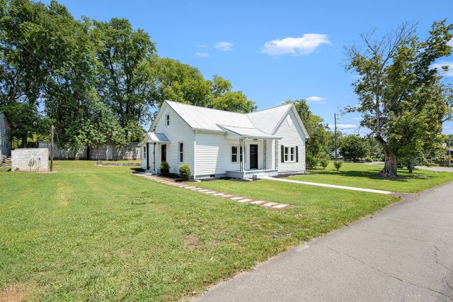112 Re Davenport Ave, Auburntown, TN 37016