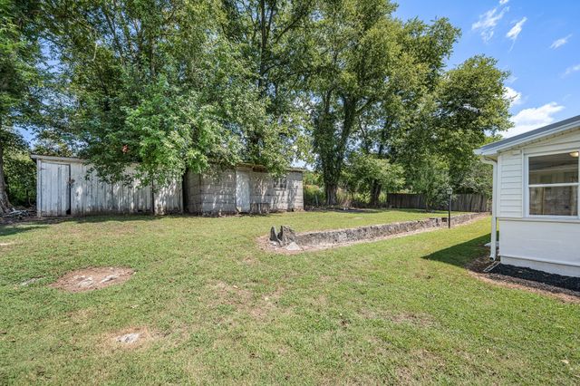 112 Re Davenport Ave, Auburntown, TN 37016