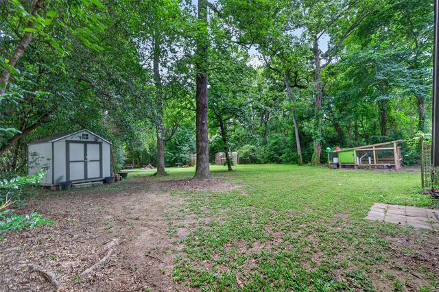 27206 Springwood Drive, Magnolia, TX 77354