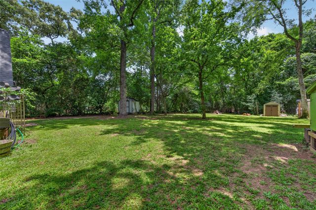 27206 Springwood Drive, Magnolia, TX 77354